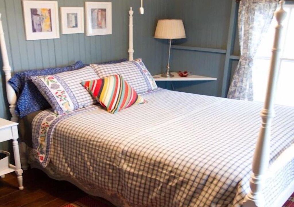 Photo of Bedroom in Westbrook Center