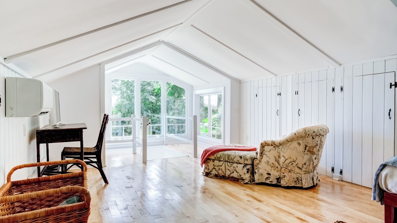 Photo of Livingroom in Guilford