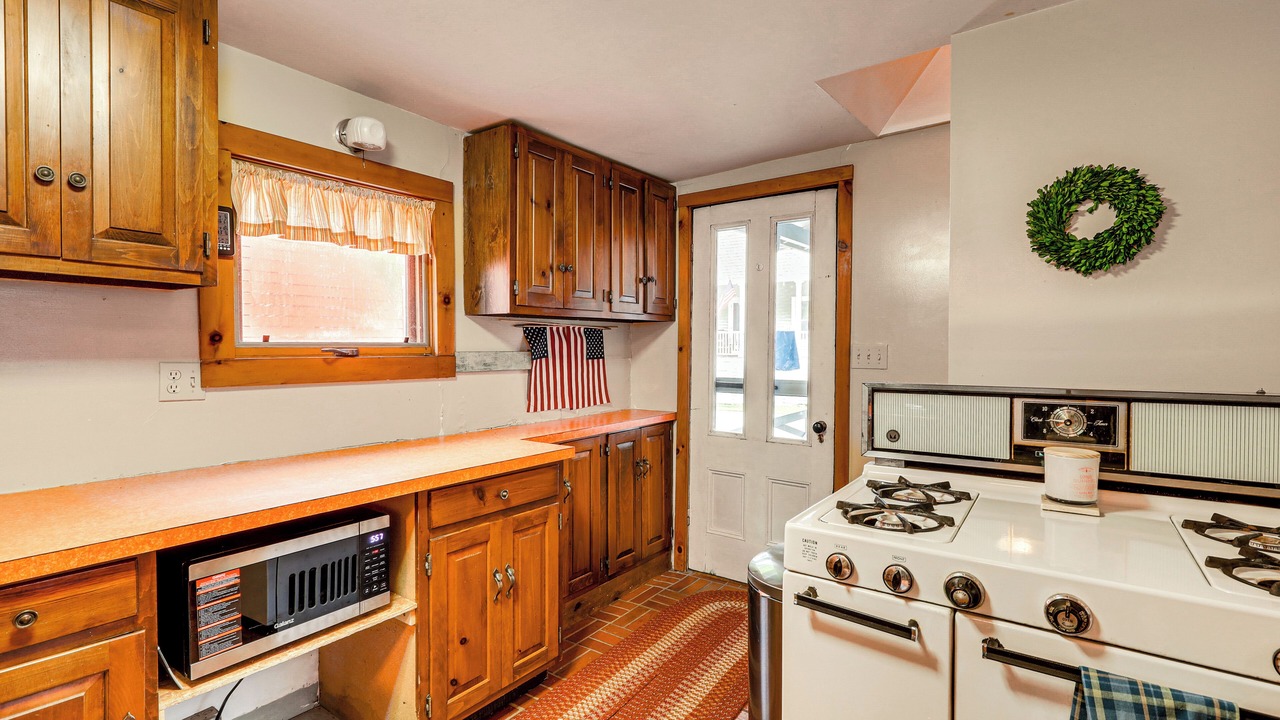 Photo of Kitchen in Blodgett Landing