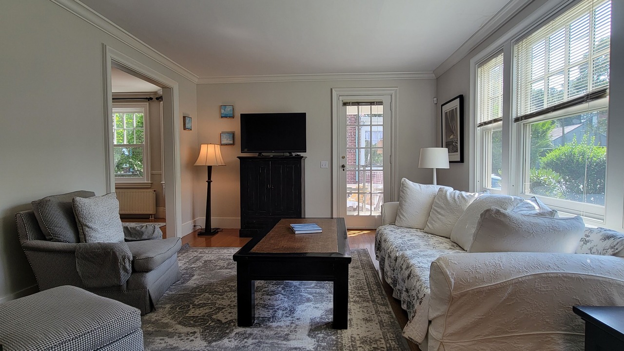 Photo of Livingroom in Top of the Hill