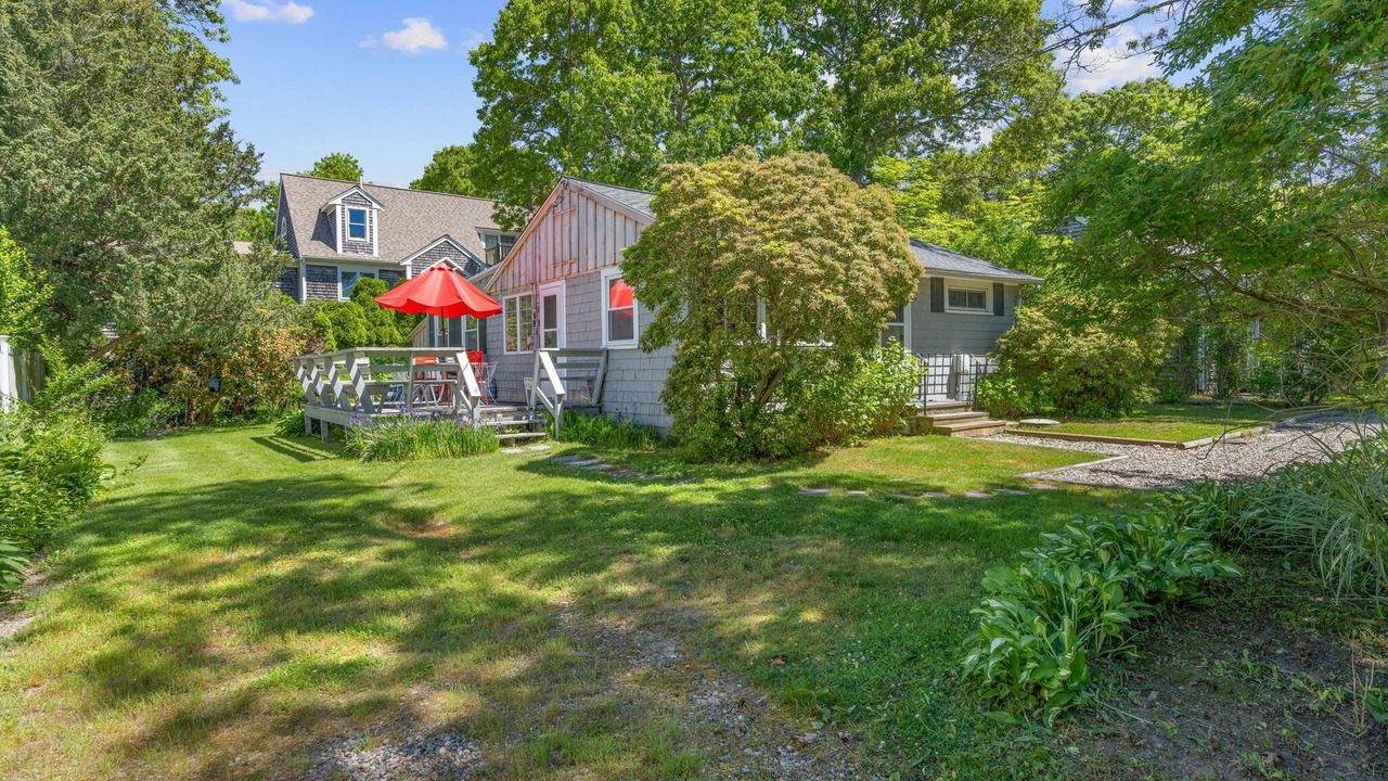 Photo of Outdoor in Mara Vista