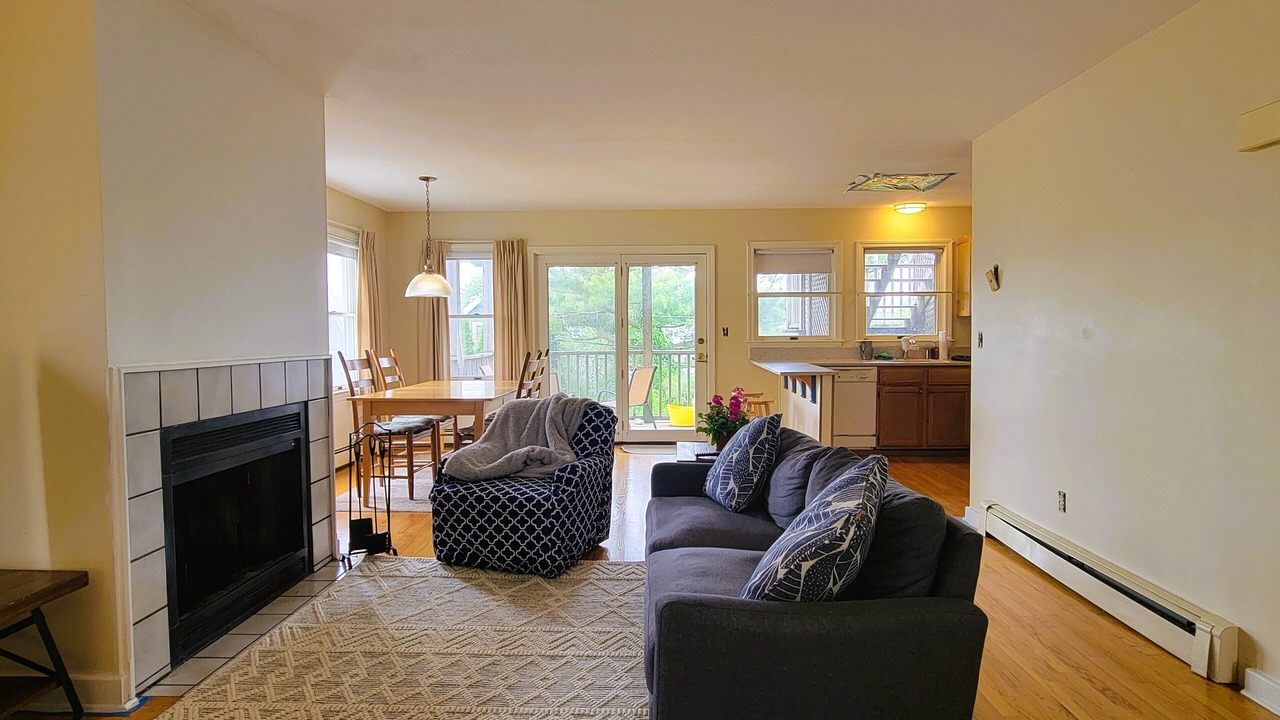 Photo of Livingroom in Bellevue Avenue Historic District