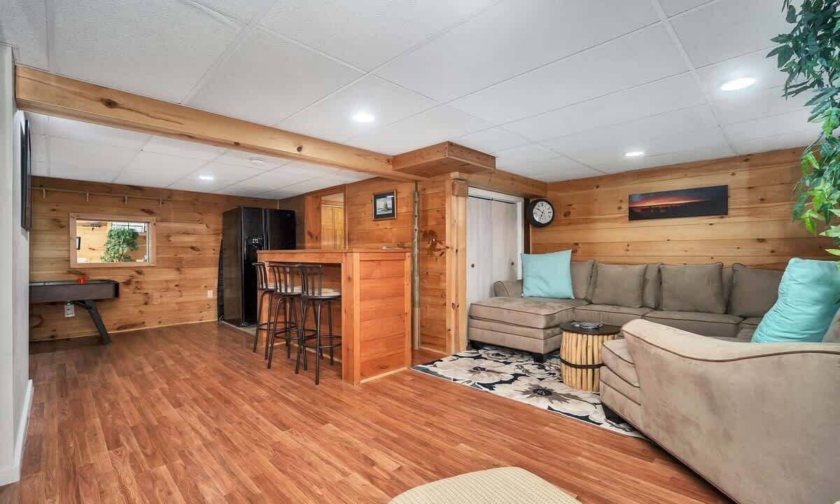 Photo of Livingroom in Niantic
