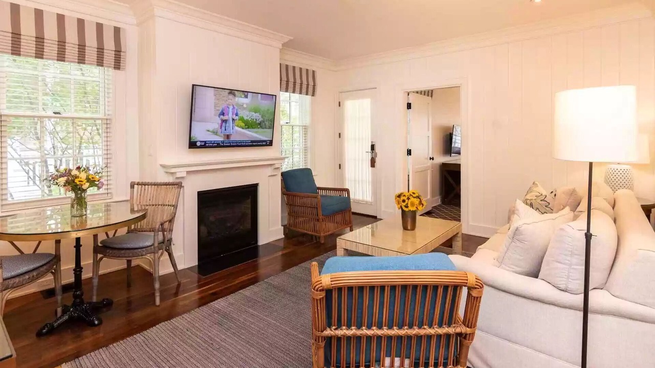 Photo of Livingroom in Edgartown