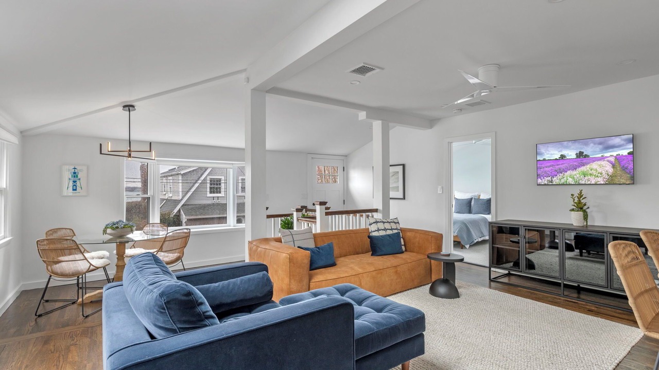 Photo of Livingroom in Marblehead