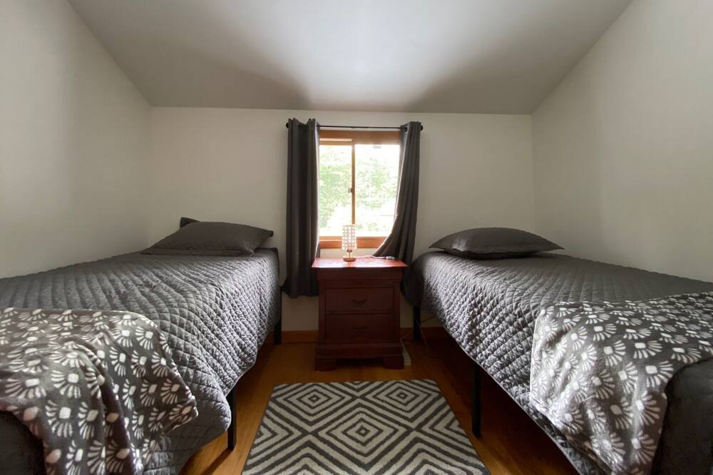 Photo of Bedroom in Wolfeboro