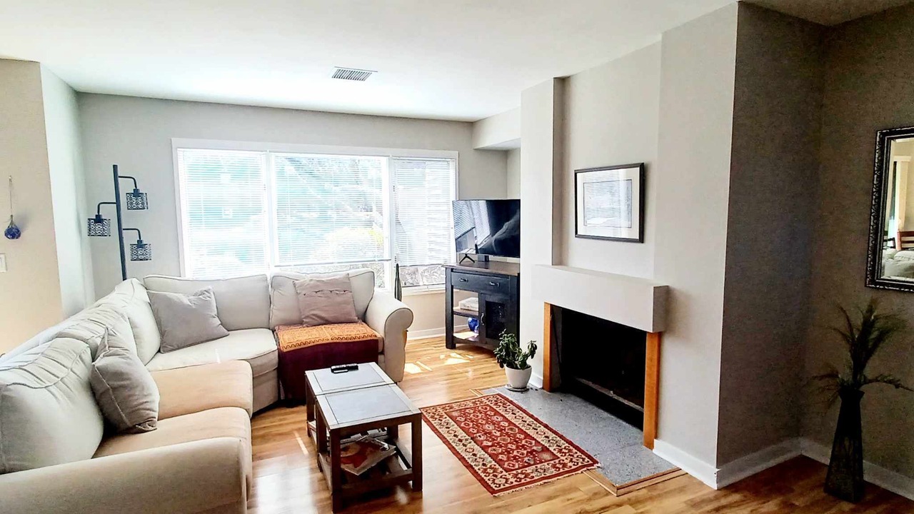 Photo of Livingroom in Narragansett Pier