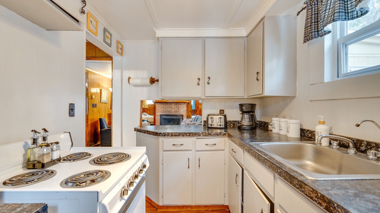 Photo of Kitchen in Weirs Beach