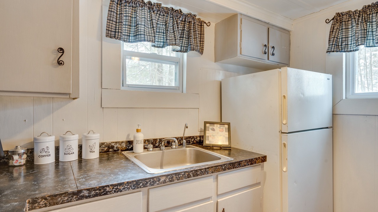 Photo of Kitchen in Weirs Beach