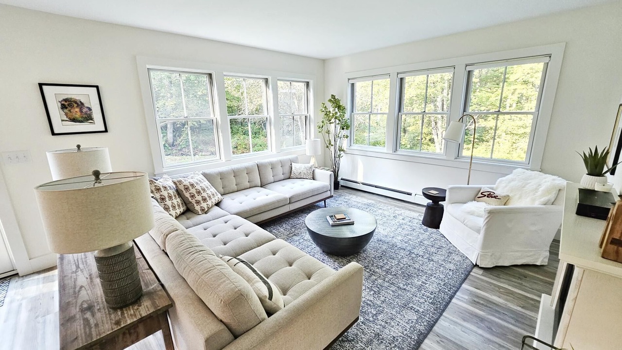 Photo of Livingroom in Stowe Hollow