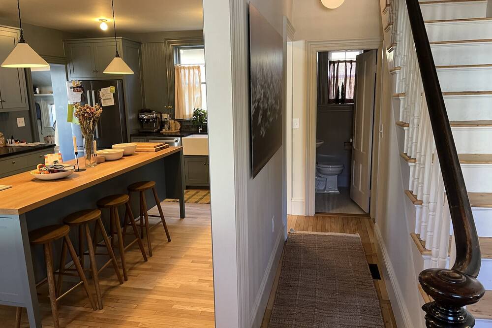 Photo of Kitchen in Neighborhood Nine