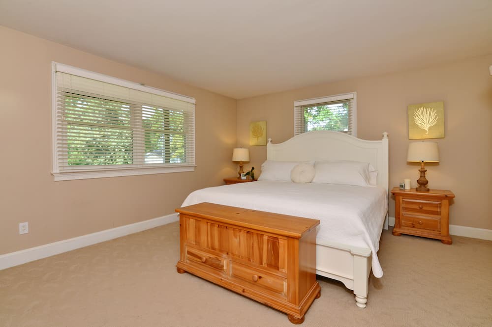 Photo of Bedroom in Easton's Point