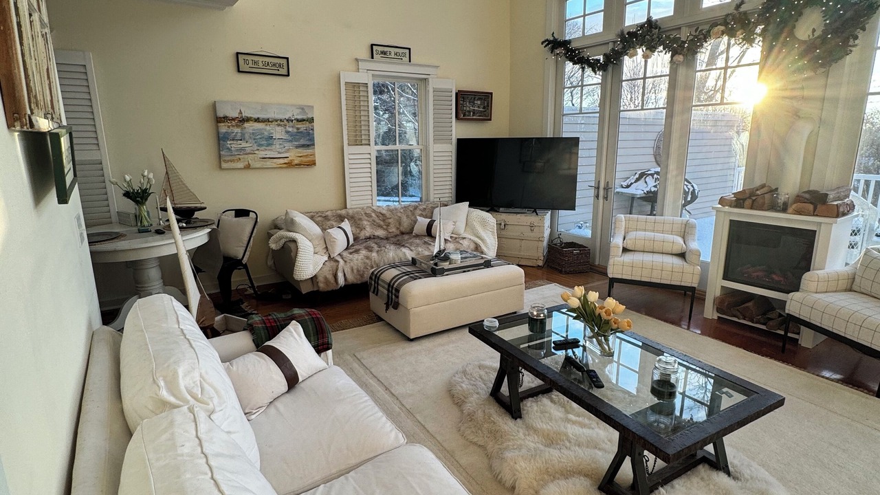 Photo of Livingroom in Noank