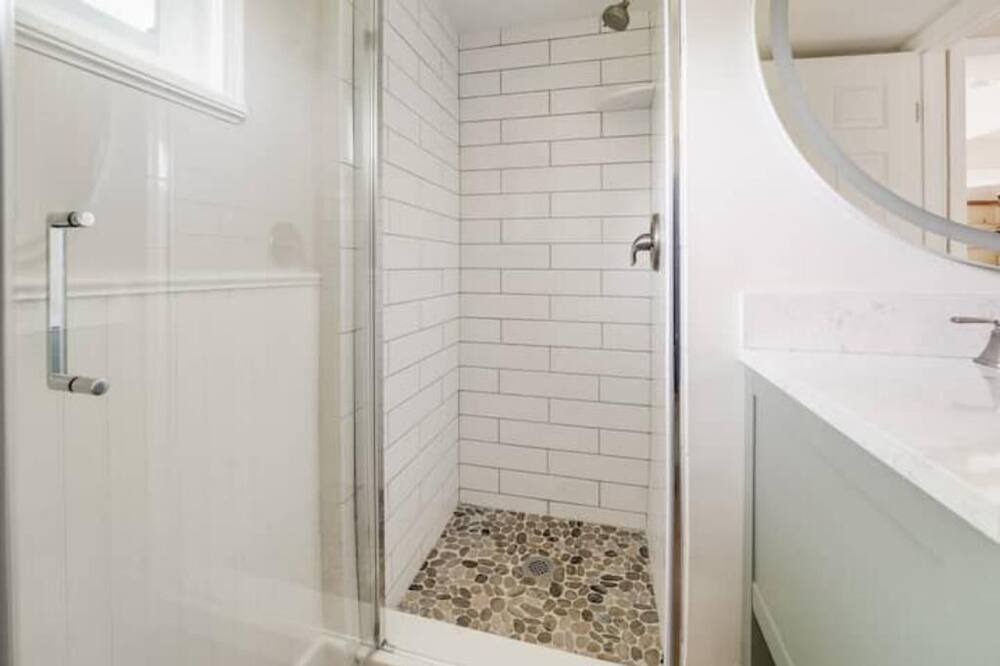 Photo of Bathroom in Westbrook Center