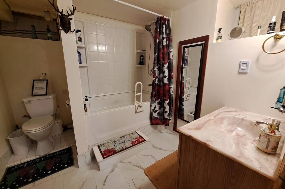 Photo of Bathroom in New North End