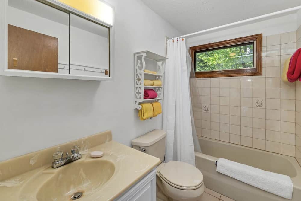 Photo of Bathroom in Alton Bay