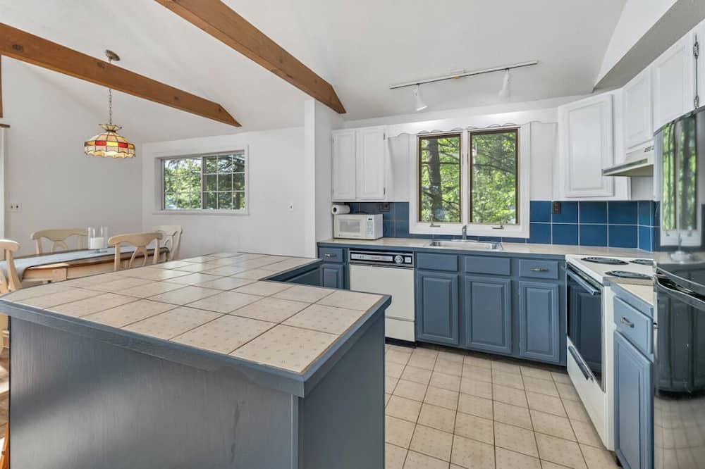 Photo of Kitchen in Alton Bay