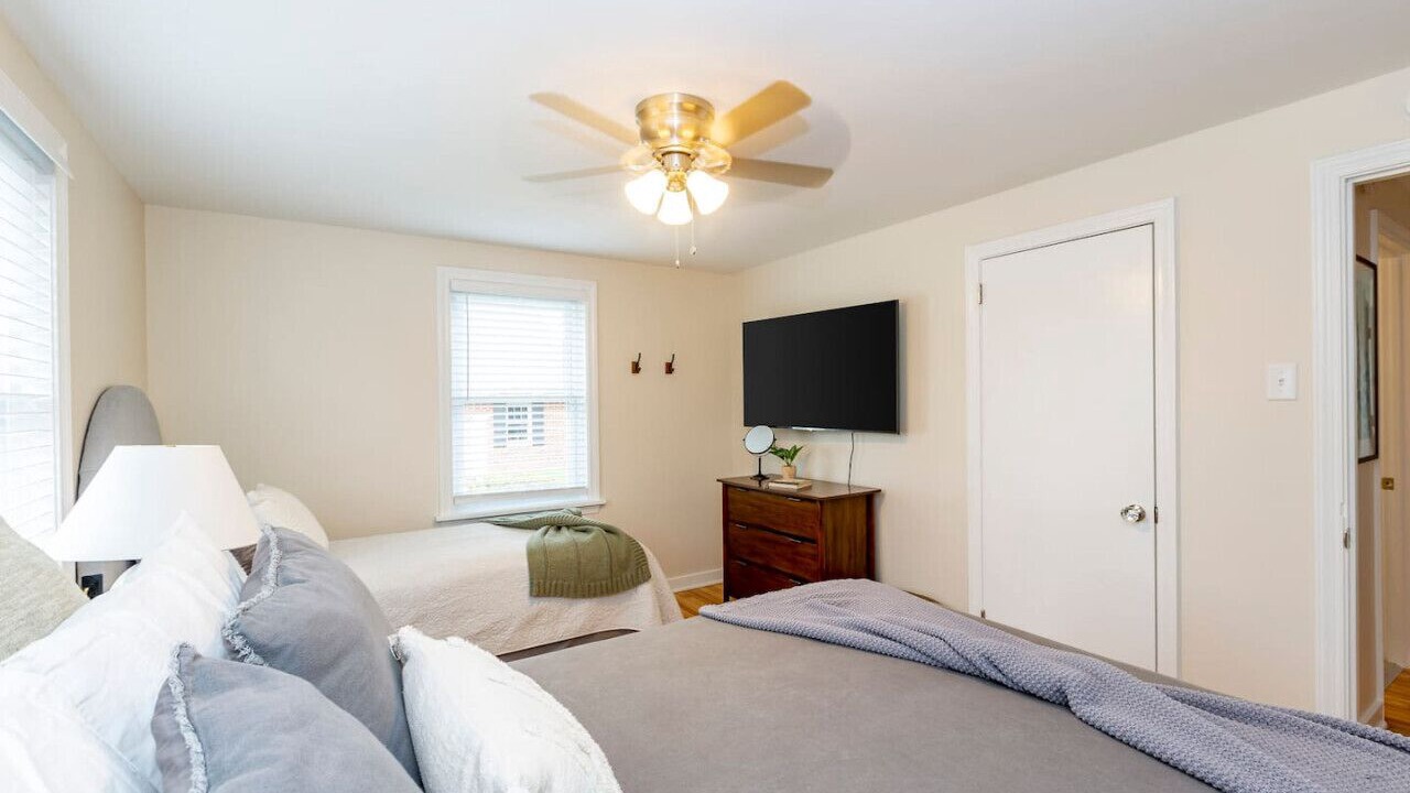 Photo of Bedroom in Intercourse