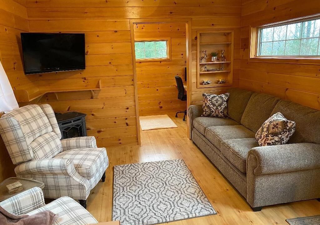 Photo of Livingroom in Saranac Lake