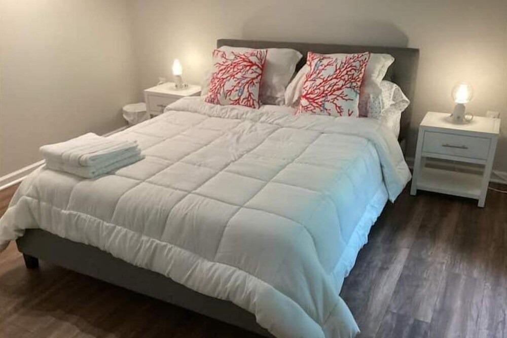 Photo of Bedroom in Holcomb