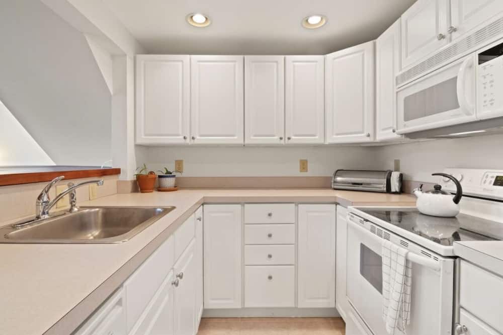 Photo of Kitchen in Summersea