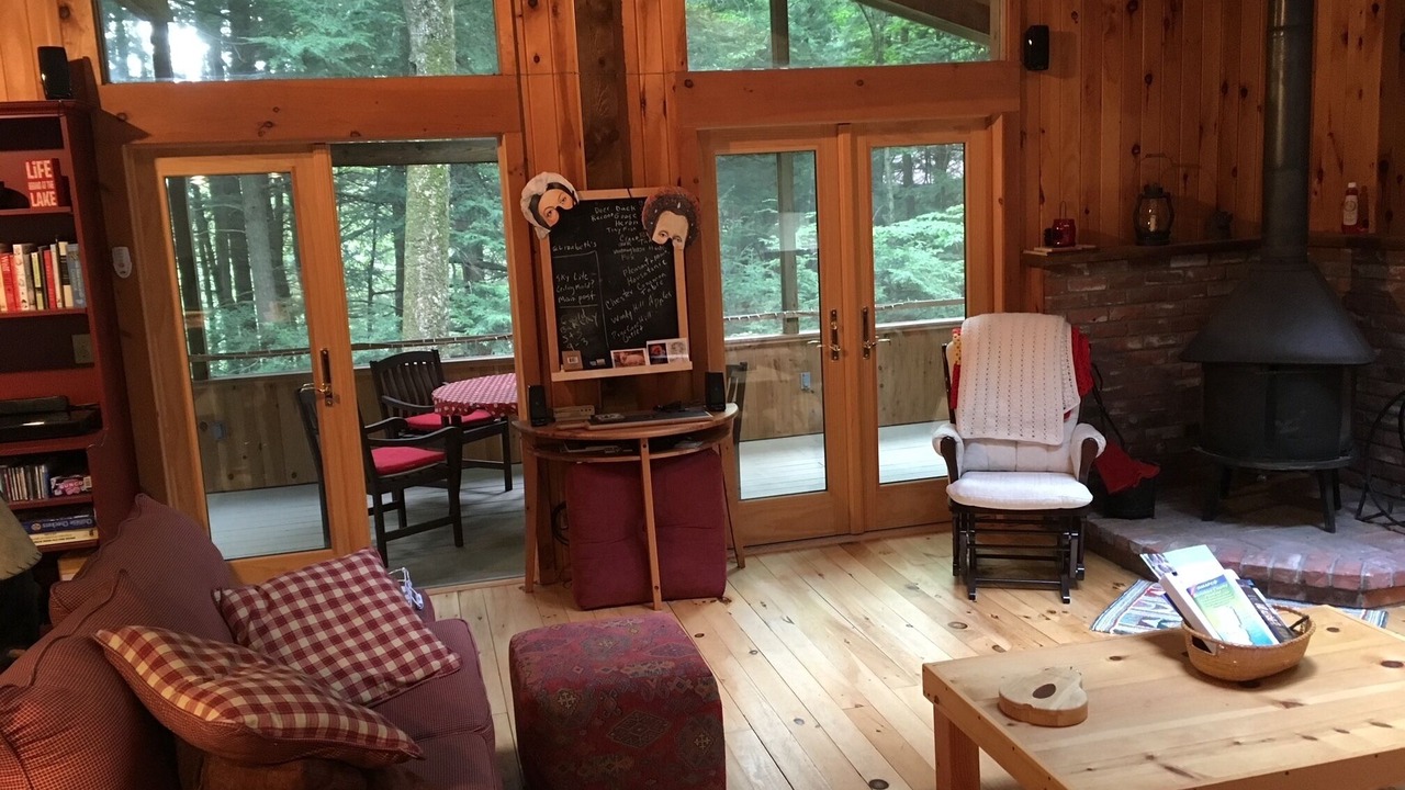 Photo of Livingroom in Sandisfield