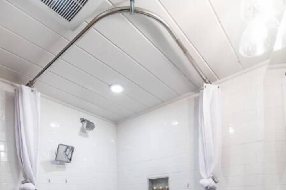 Photo of Bathroom in Johnson