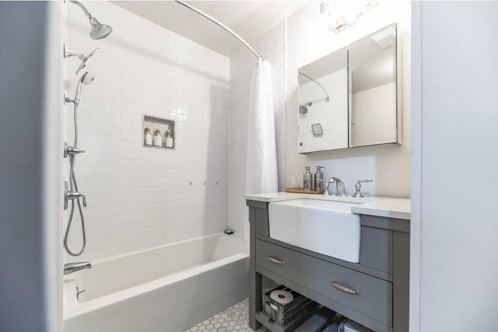 Photo of Bathroom in Johnson