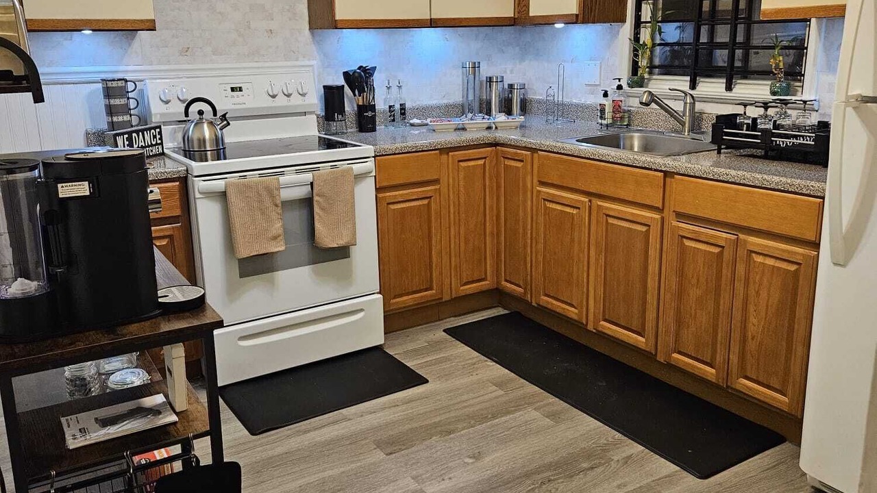 Photo of Kitchen in Elmont