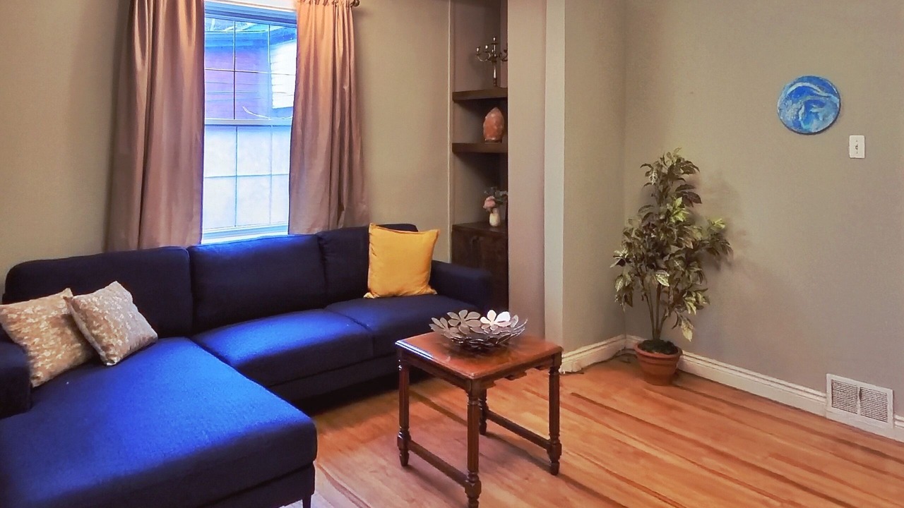 Photo of Livingroom in Greenwood - Coxwell
