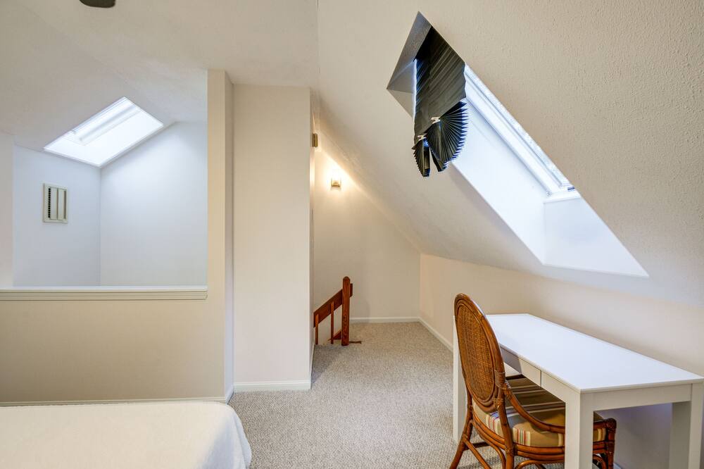 Photo of Bedroom in Conway