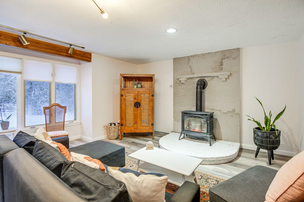 Photo of Livingroom in Conway
