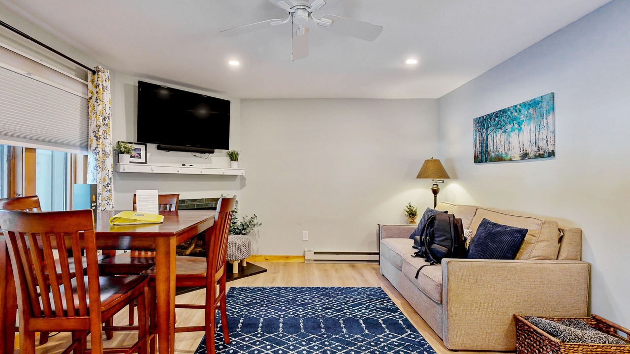 Photo of Livingroom in Waterville Valley