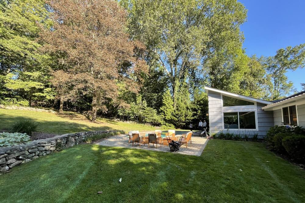 Photo of Outdoor in Westport