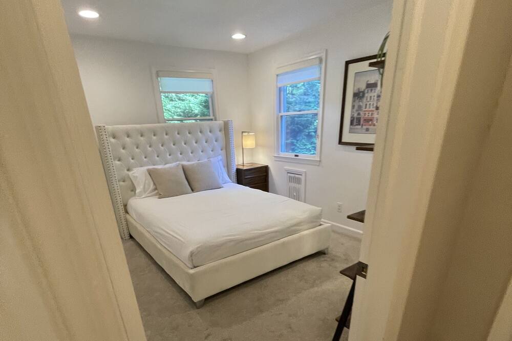Photo of Bedroom in Westport