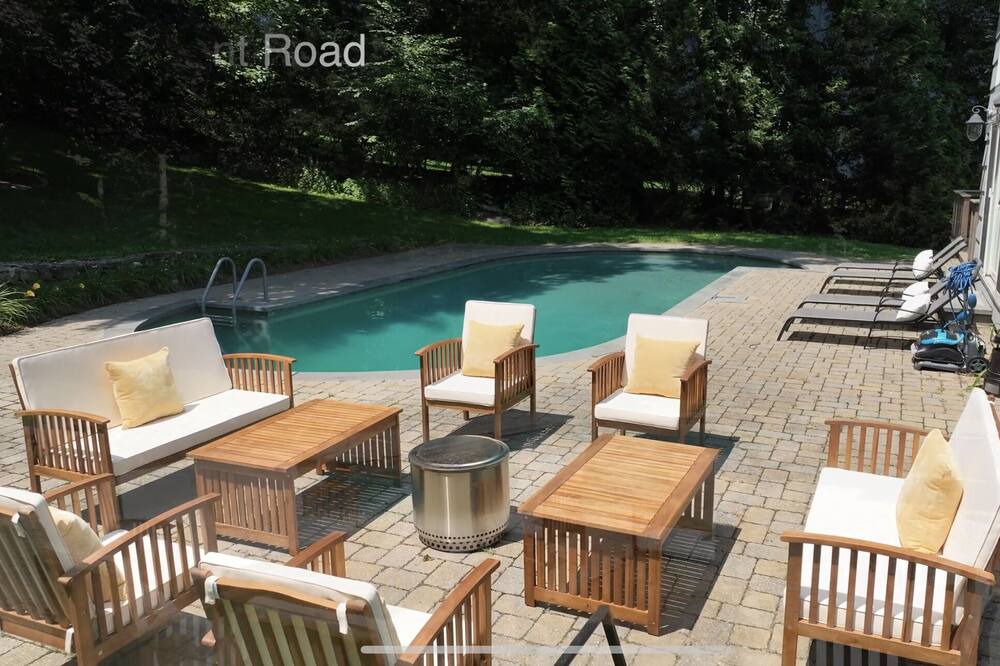 Photo of Outdoor in Westport