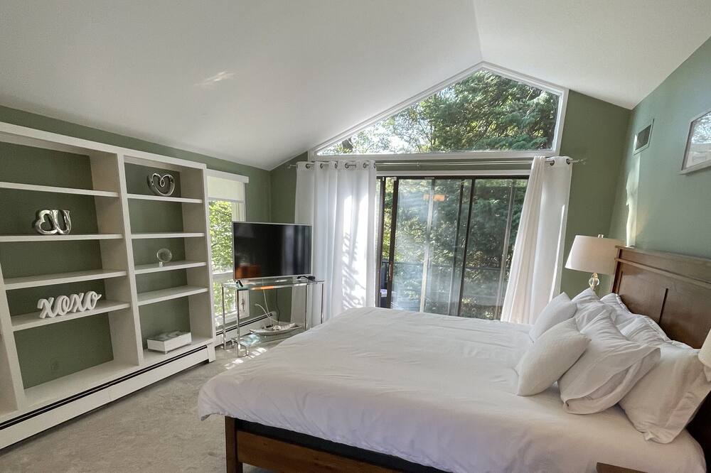 Photo of Bedroom in Westport