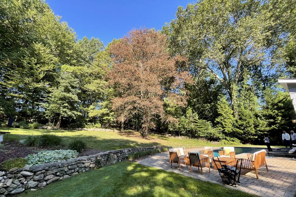 Photo of Outdoor in Westport