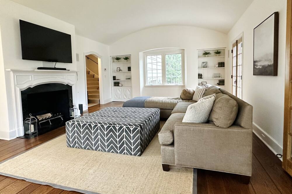Photo of Livingroom in Westport