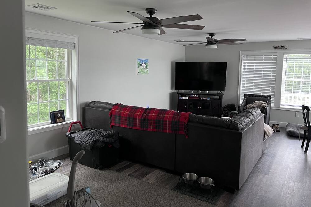 Photo of Livingroom in Lochmere