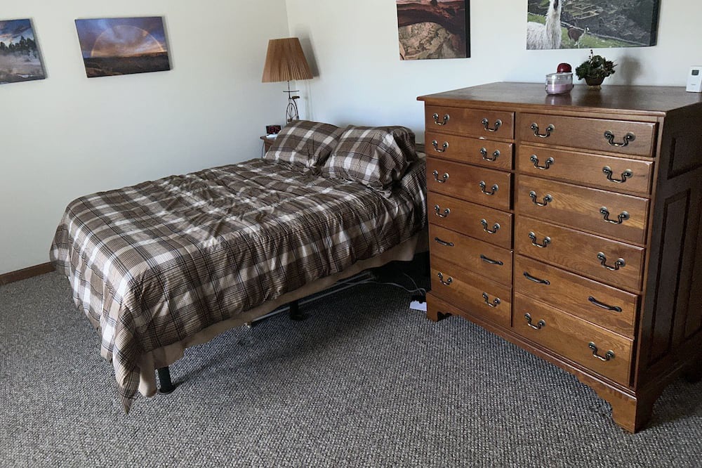 Photo of Bedroom in Manlius