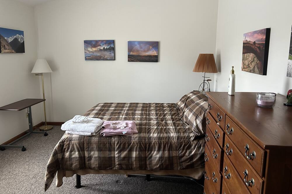 Photo of Bedroom in Manlius