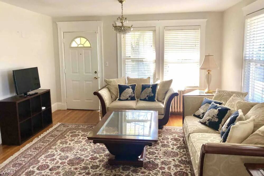 Photo of Livingroom in Watertown