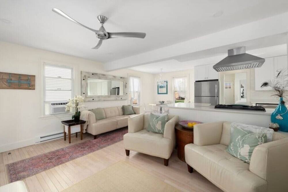Photo of Livingroom in Warwick
