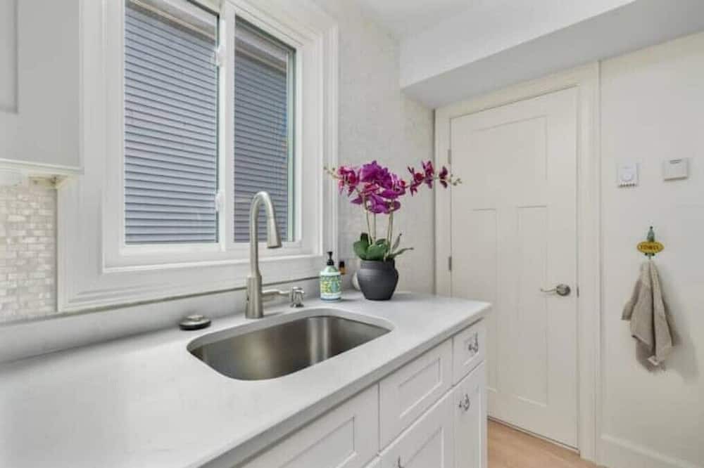Photo of Kitchen in Warwick