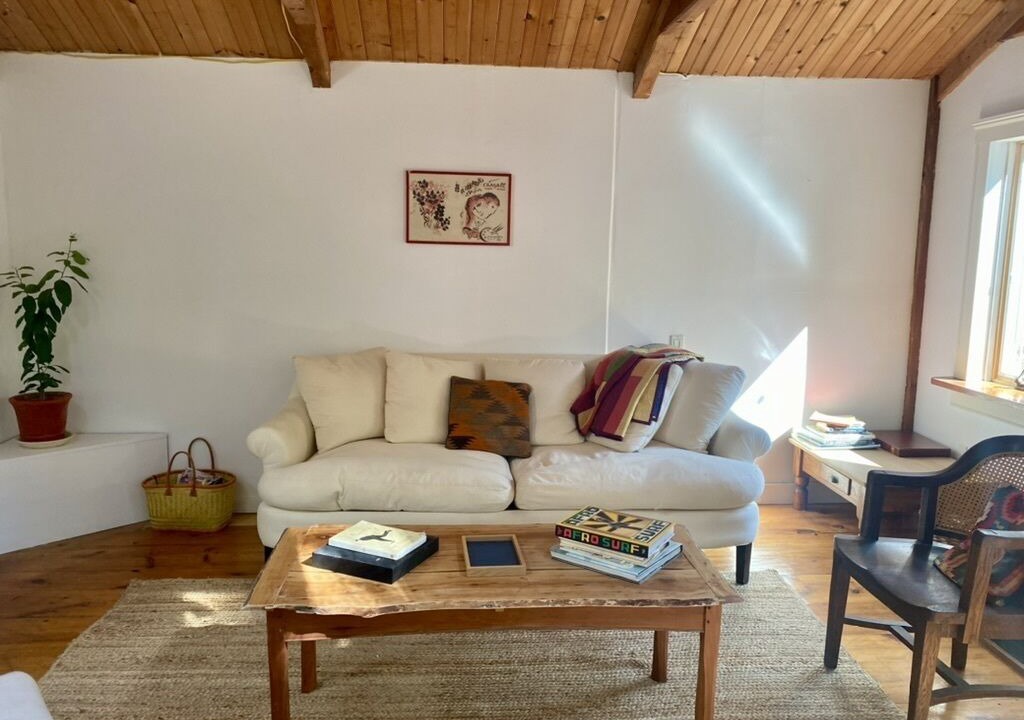 Photo of Livingroom in West Tisbury