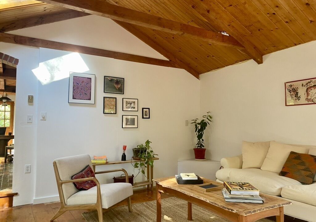 Photo of Livingroom in West Tisbury