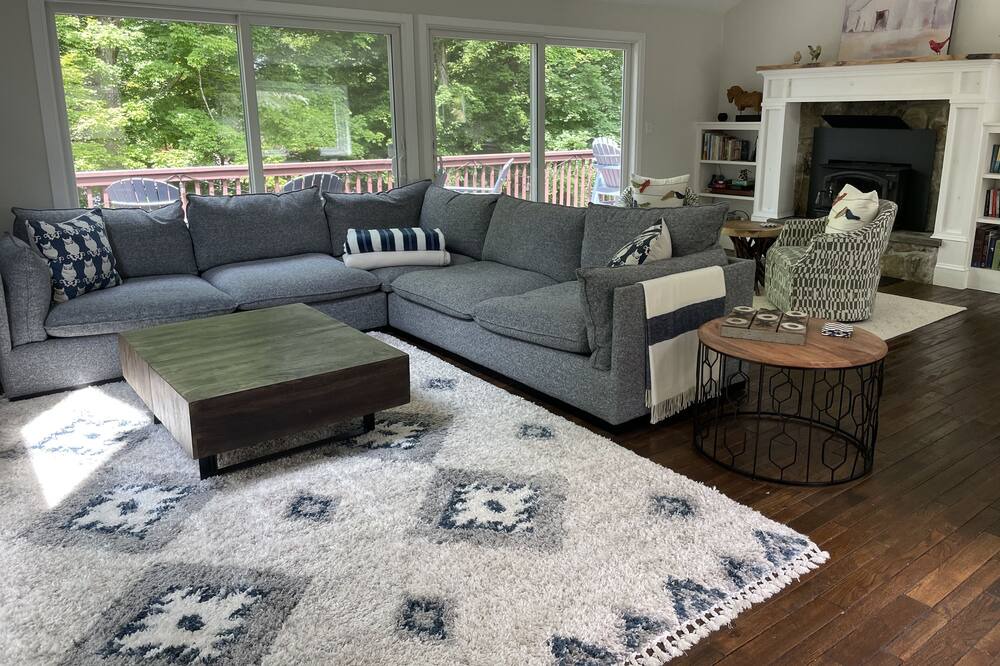 Photo of Livingroom in Lakeville