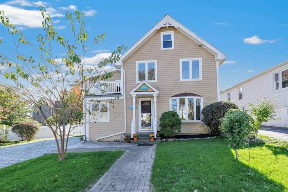 Photo of Outdoor in Milford