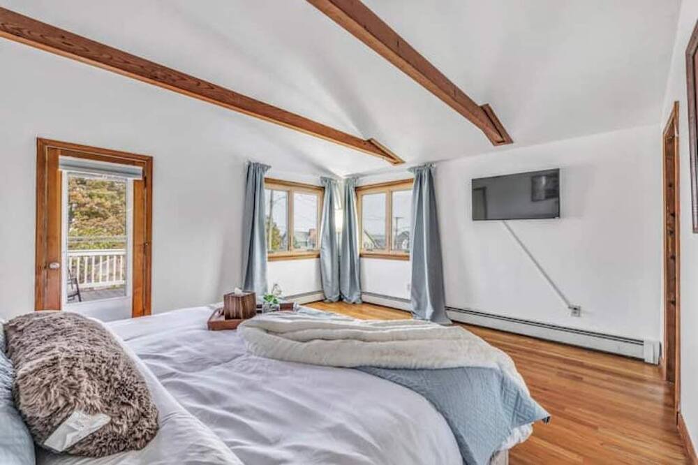 Photo of Bedroom in Milford